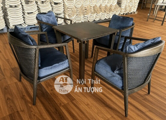 Bàn ghế gỗ kết hợp kim loại