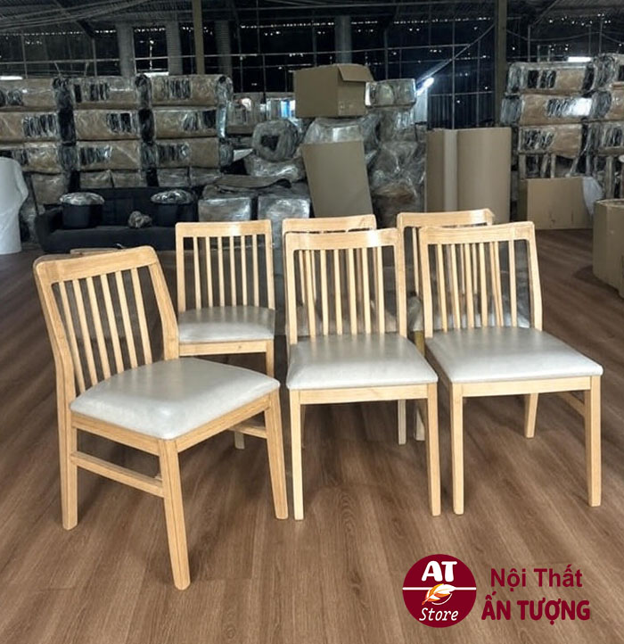 Chất liệu ghế của Bàn ghế ăn 4 ghế dễ lau chùi bằng gỗ tự nhiên