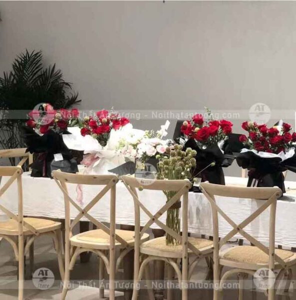 Bàn ghế tiệc cưới, nhà hàng, quán nướng: Sang trọng, tinh tế, điểm nhấn AT4169