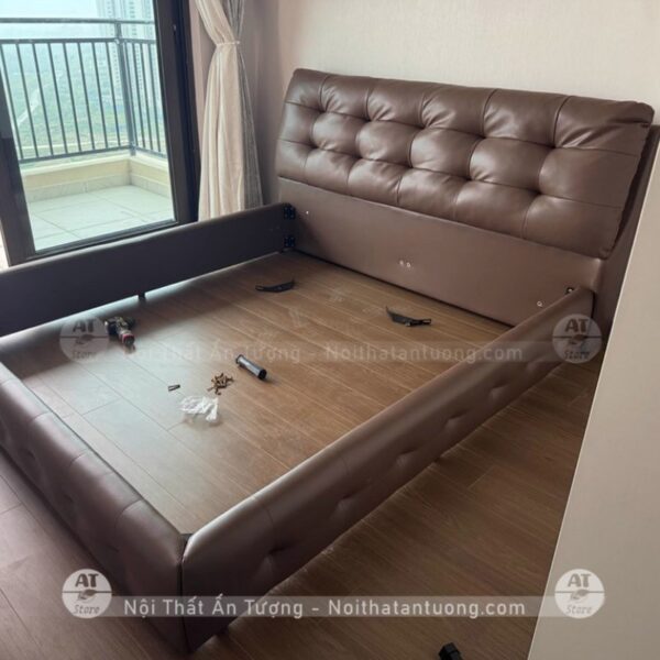 Giường ngủ chất liệu gỗ MDF dài 2m4 rộng 1m8 AT5534 hình 4